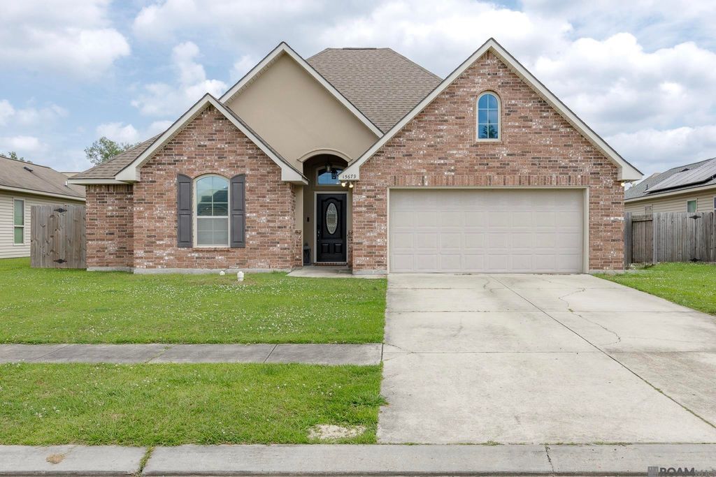 15679 Heartstone Dr, Prairieville, LA 70769