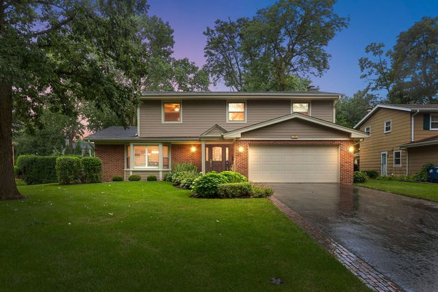 1685 Dartmouth Lane, Deerfield, IL 60015