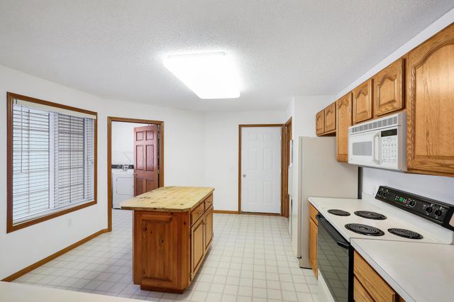 10849 Lexington Drive, Eden Prairie, MN 55344