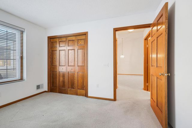 10849 Lexington Drive, Eden Prairie, MN 55344