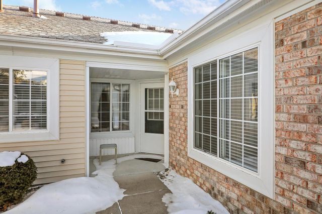 10849 Lexington Drive, Eden Prairie, MN 55344