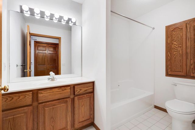 10849 Lexington Drive, Eden Prairie, MN 55344