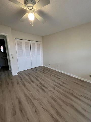 5975 Forest Hill Boulevard 201, West Palm Beach, FL 33415