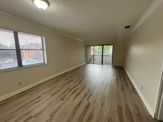 5975 Forest Hill Boulevard 201, West Palm Beach, FL 33415