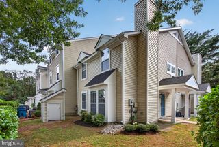 6078 NETHERTON ST, Centreville, VA 20120
