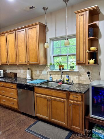 322 Patricia Avenue, Harrisburg, NC 28075