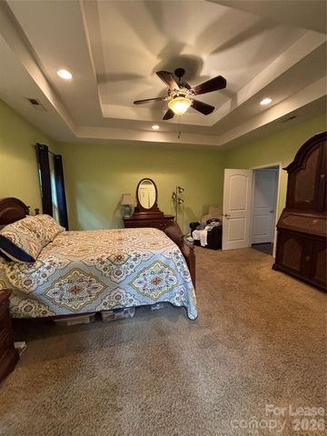 322 Patricia Avenue, Harrisburg, NC 28075