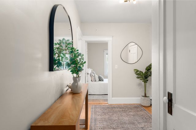 60 Guernsey St 6, Boston, MA 02131