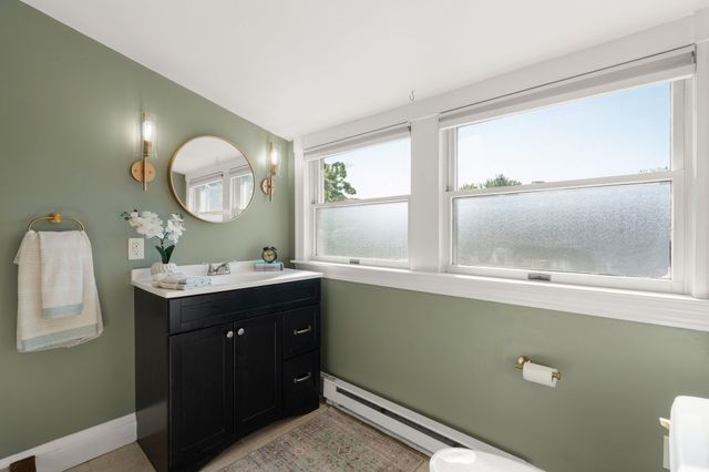 60 Guernsey St 6, Boston, MA 02131