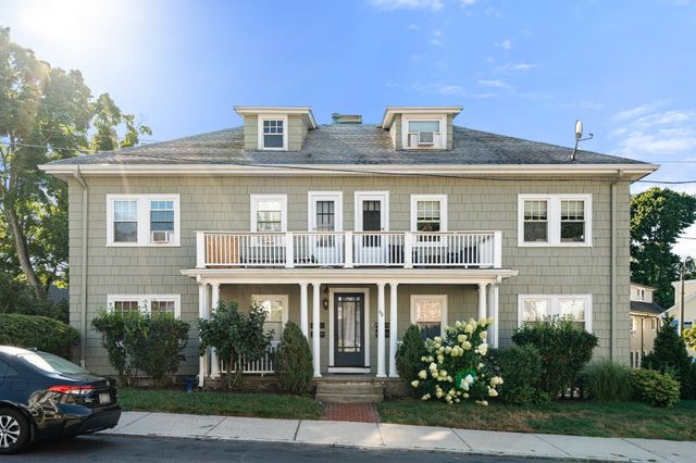 60 Guernsey St 6, Boston, MA 02131