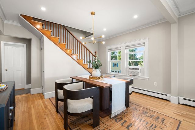 60 Guernsey St 6, Boston, MA 02131