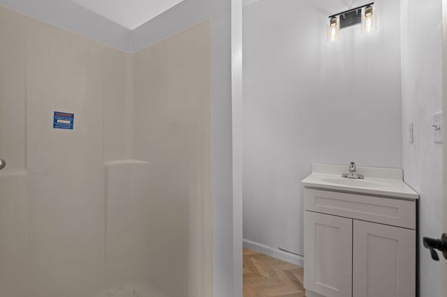 324 Fisherdale Dr, Decaturville, TN 38329