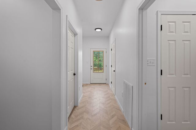 324 Fisherdale Dr, Decaturville, TN 38329