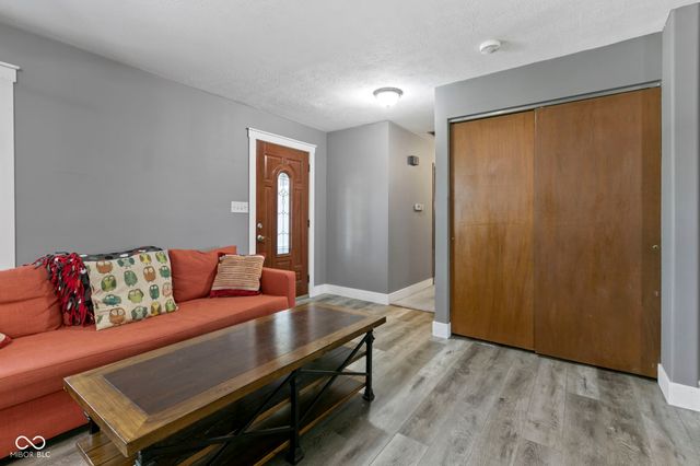 8440 E 216th Street, Cicero, IN 46034