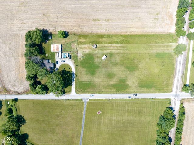 8440 E 216th Street, Cicero, IN 46034