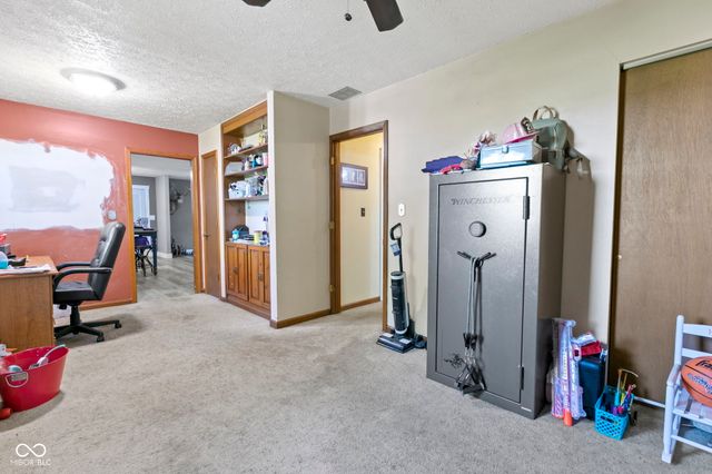 8440 E 216th Street, Cicero, IN 46034