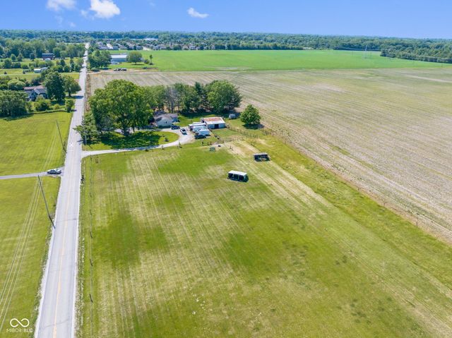 8440 E 216th Street, Cicero, IN 46034