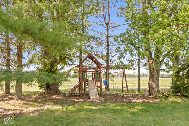 8440 E 216th Street, Cicero, IN 46034