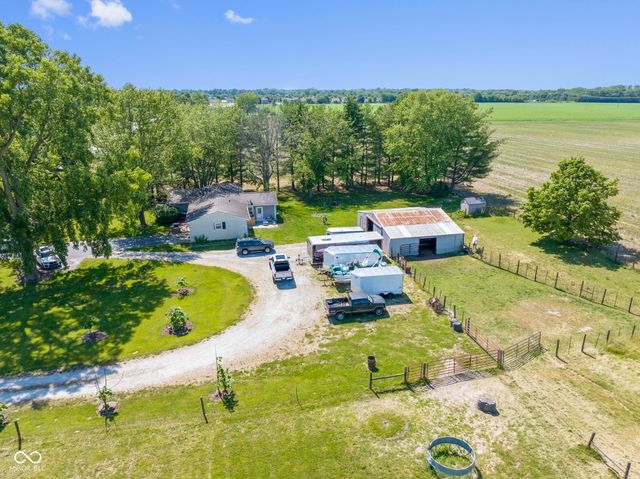 8440 E 216th Street, Cicero, IN 46034