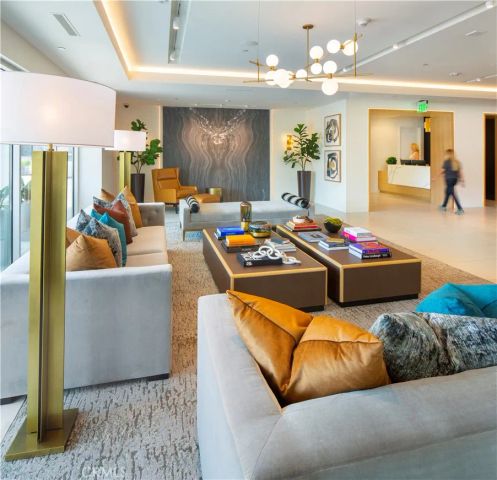 6263 Topanga Canyon Boulevard 309, Woodland Hills, CA 91367