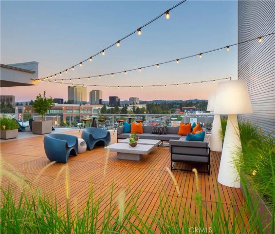 6263 Topanga Canyon Boulevard 309, Woodland Hills, CA 91367