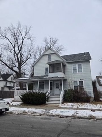 17 Spencer St, Springfield, MA 01118