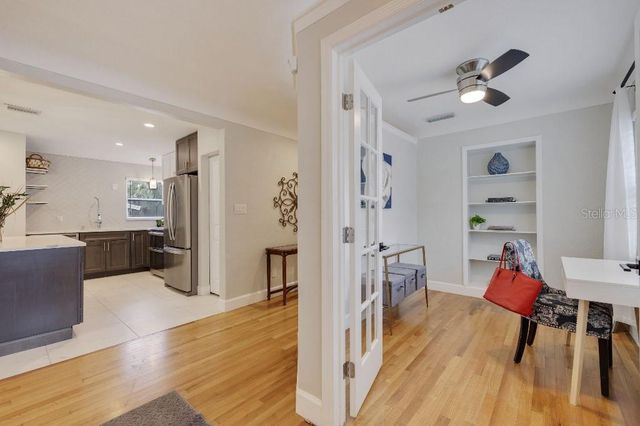 347 LING A MOR TERRACE S, St Petersburg, FL 33705