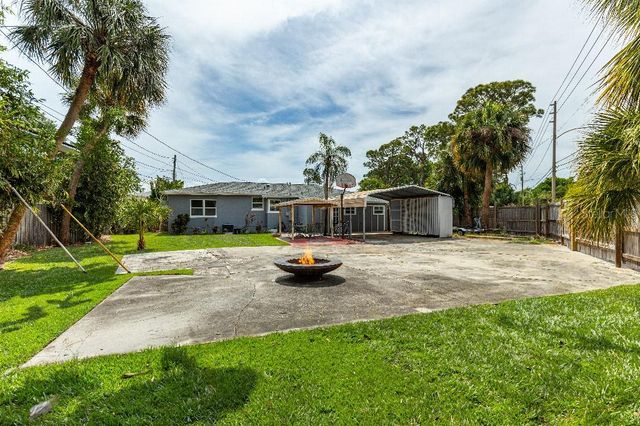 347 LING A MOR TERRACE S, St Petersburg, FL 33705