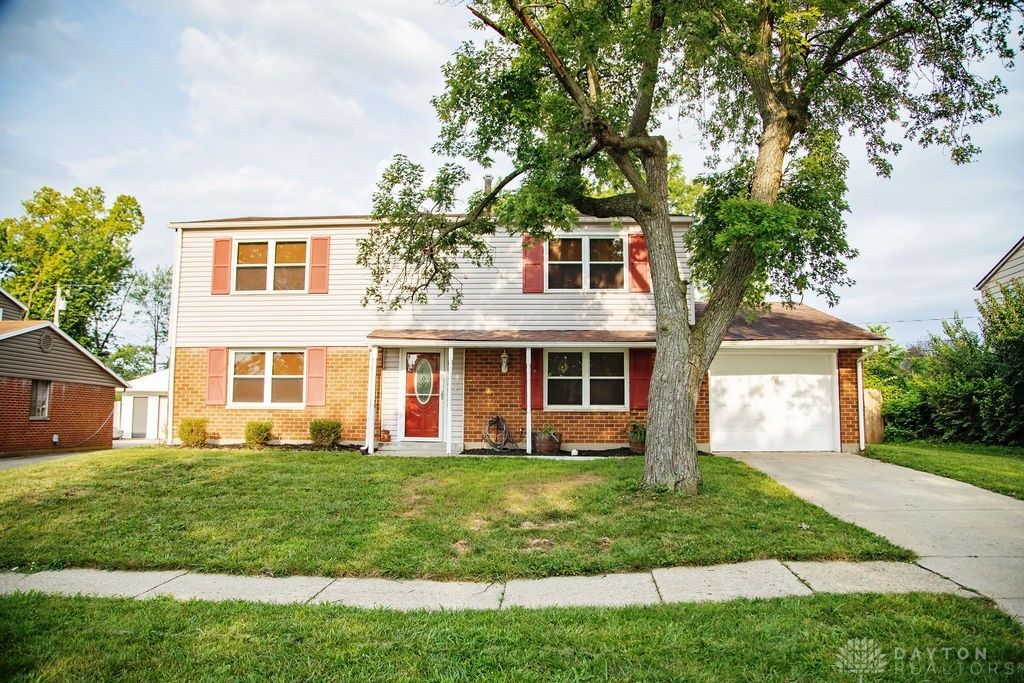 7627 Blackshear Drive, Dayton, OH 45424