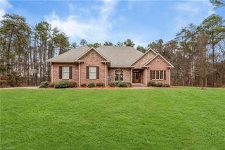 169 King Arthur Lane, Advance, NC 27006