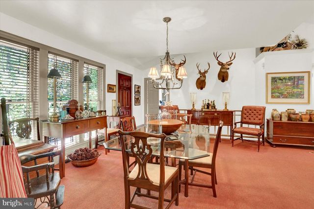 1575 PINE GROVE RD, Bethel, PA 19507