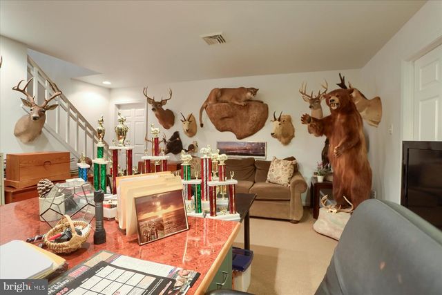 1575 PINE GROVE RD, Bethel, PA 19507