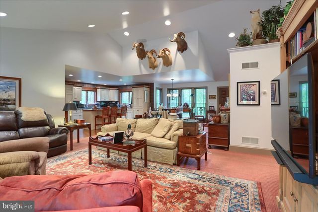 1575 PINE GROVE RD, Bethel, PA 19507