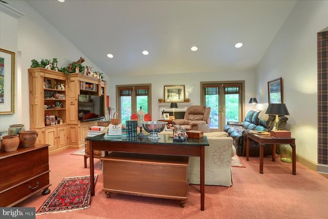 1575 PINE GROVE RD, Bethel, PA 19507