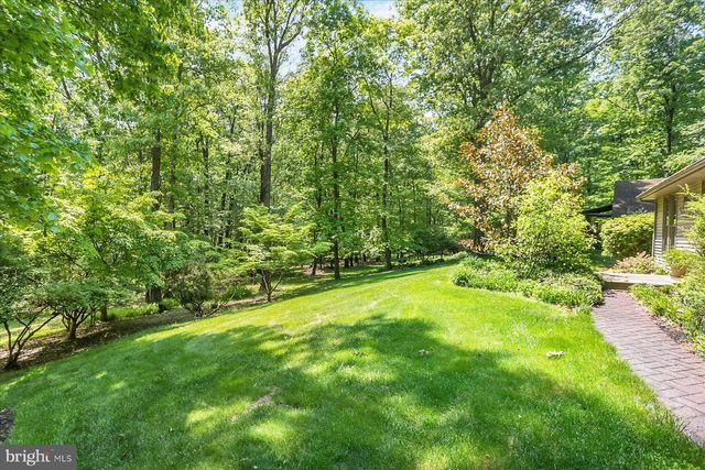 1575 PINE GROVE RD, Bethel, PA 19507