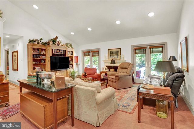 1575 PINE GROVE RD, Bethel, PA 19507