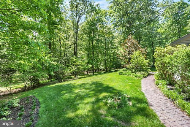 1575 PINE GROVE RD, Bethel, PA 19507