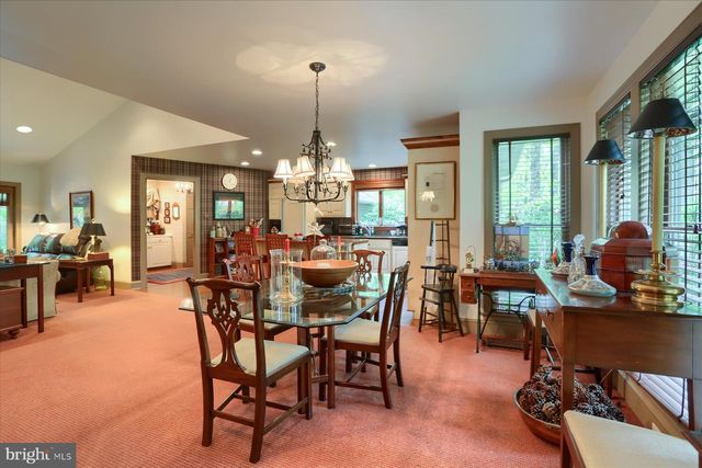 1575 PINE GROVE RD, Bethel, PA 19507