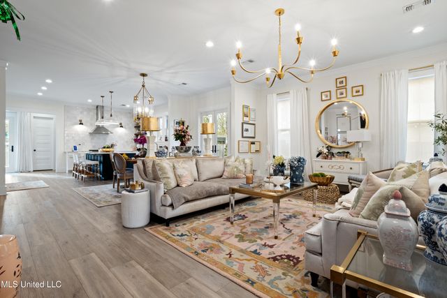 441 Bills Avenue, Ocean Springs, MS 39564