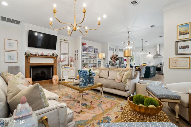 441 Bills Avenue, Ocean Springs, MS 39564