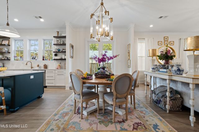 441 Bills Avenue, Ocean Springs, MS 39564