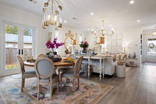 441 Bills Avenue, Ocean Springs, MS 39564