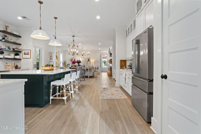 441 Bills Avenue, Ocean Springs, MS 39564