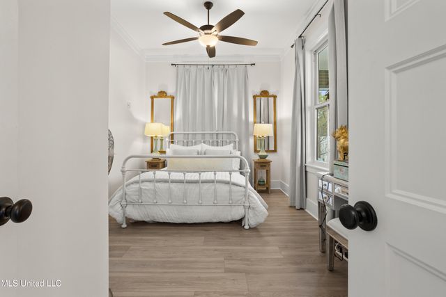 441 Bills Avenue, Ocean Springs, MS 39564