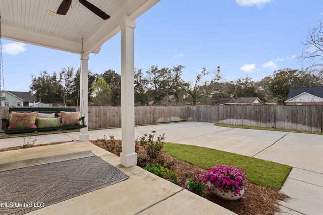 441 Bills Avenue, Ocean Springs, MS 39564