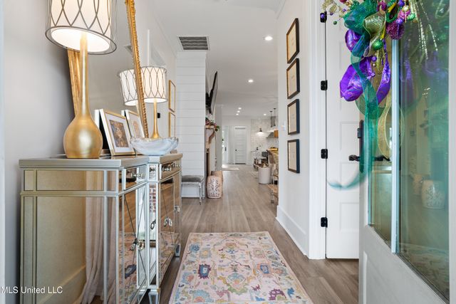 441 Bills Avenue, Ocean Springs, MS 39564