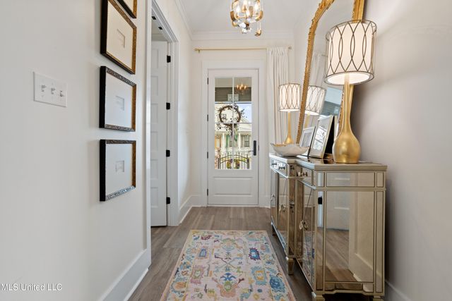 441 Bills Avenue, Ocean Springs, MS 39564