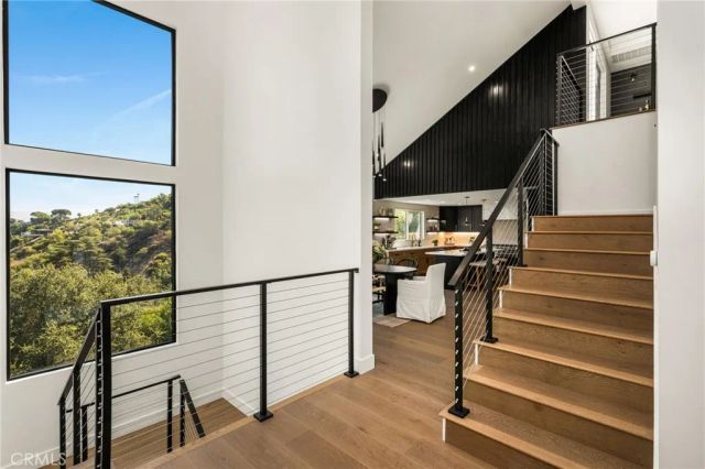 3566 Beverly Glen, Sherman Oaks, CA 91423