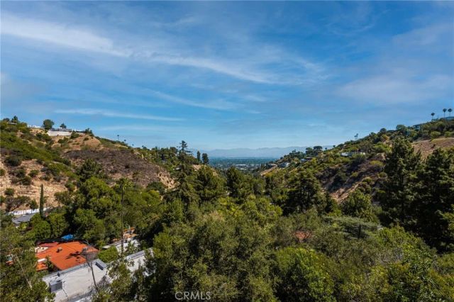 3566 Beverly Glen, Sherman Oaks, CA 91423