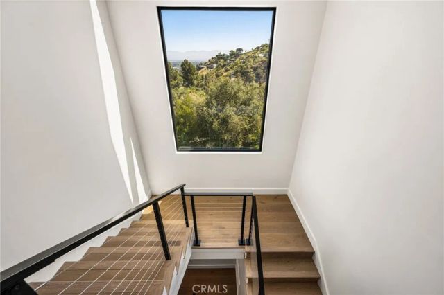3566 Beverly Glen, Sherman Oaks, CA 91423